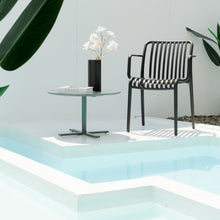 FRIGGA Outdoor Armchair เก้าอี้รับประทานอาหาร มีที่วางแขน พลาสติก - favchair.
