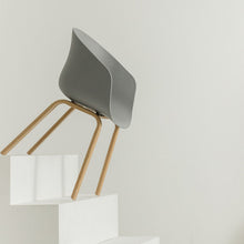 HEY Chair with Armrest เก้าอี้รับประทานอาหาร มีที่วางแขน ขาเหล็กลายไม้ - favchair.